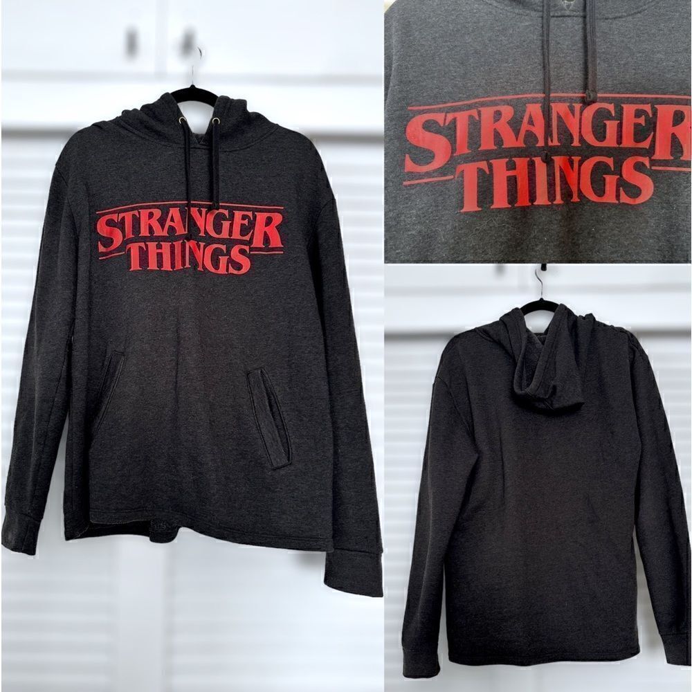 Stranger Things Sweatshirt Hoodie size M